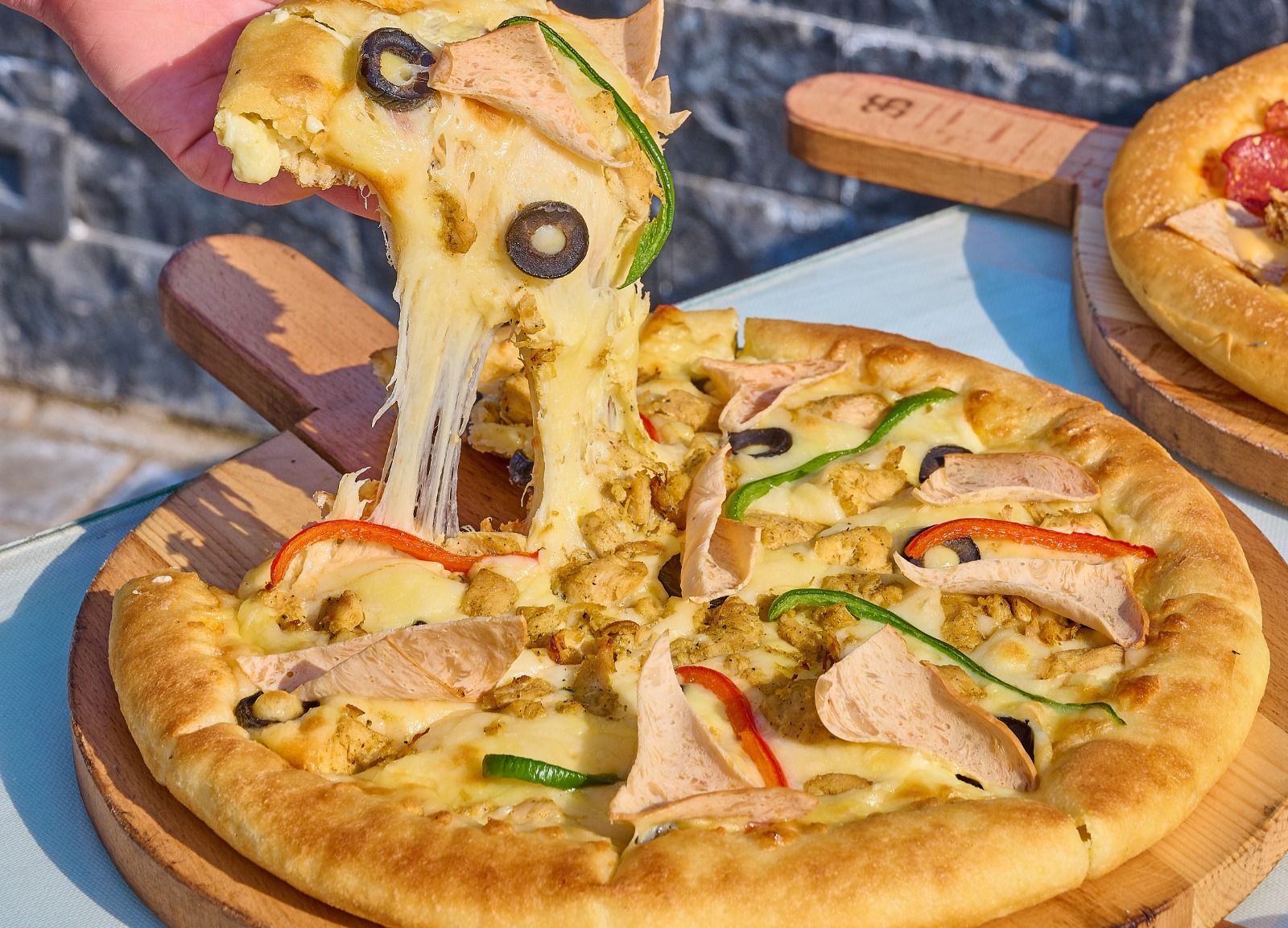 Chicken Supreme Pizza