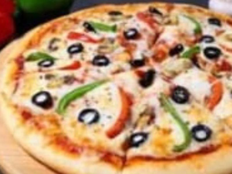 Chicken Supreme Pizza