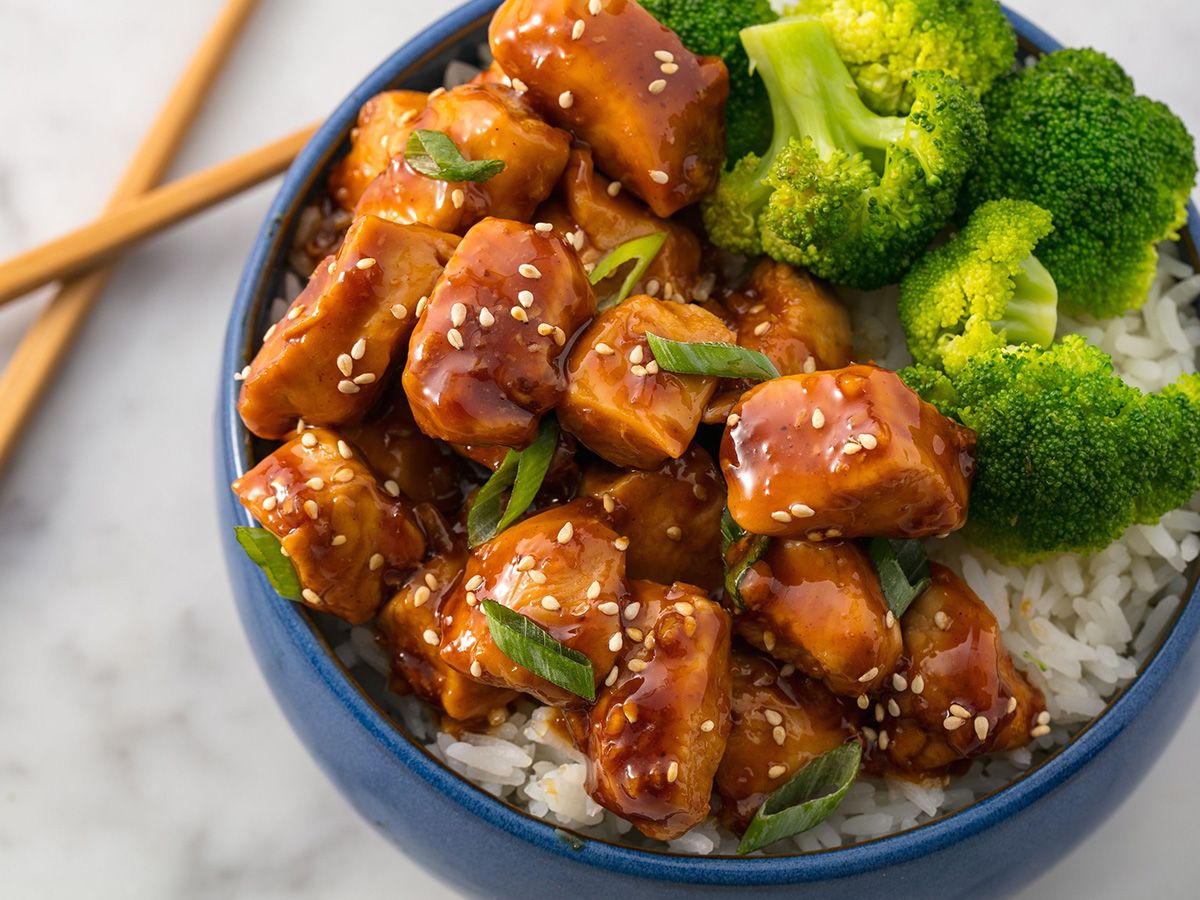 Brown Sauce Chicken Dish