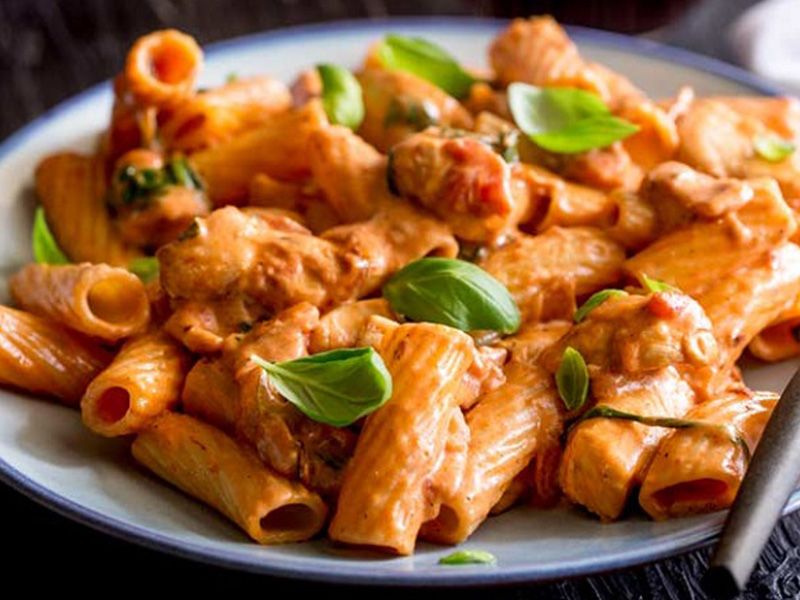 Chicken Red Sauce Pasta