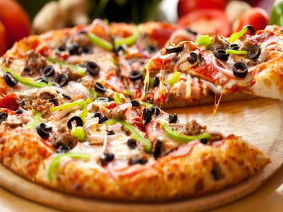 Chicken Super Supreme Italian Pizza