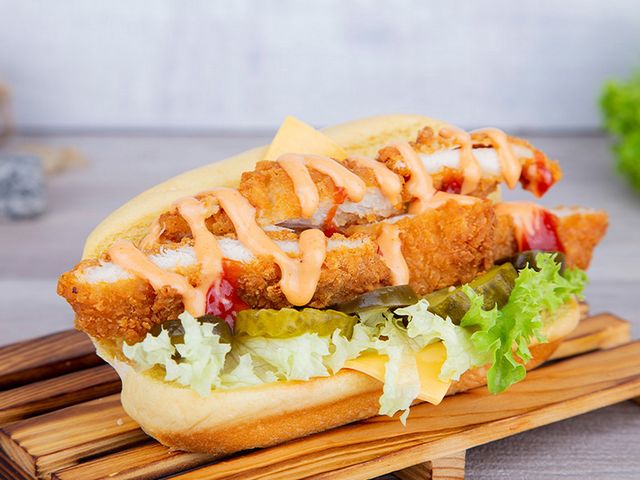 Crispy chicken sandwich