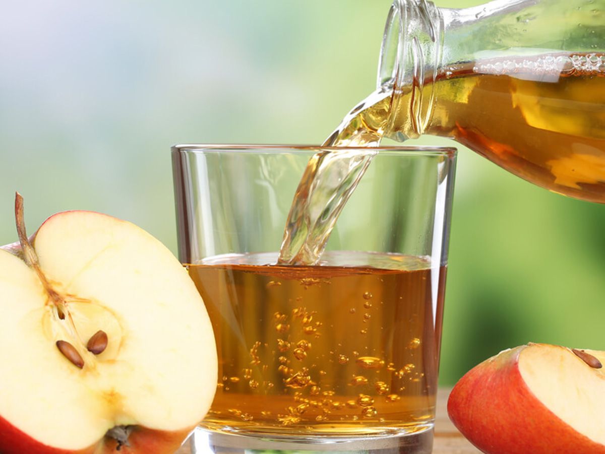 Fresh apple juice