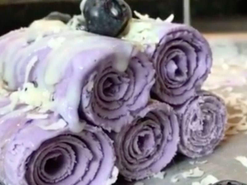 blueberry ice cream roll