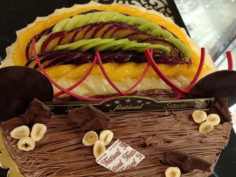 Half Chocolate And Half Fruits Torte
