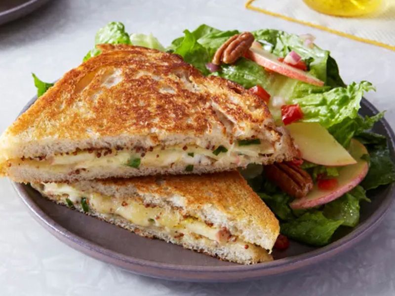 Crab Caviar Toast