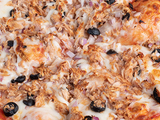 Tuna Pizza Large