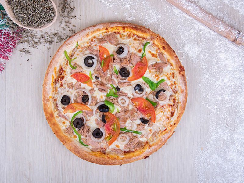 Tuna Pizza