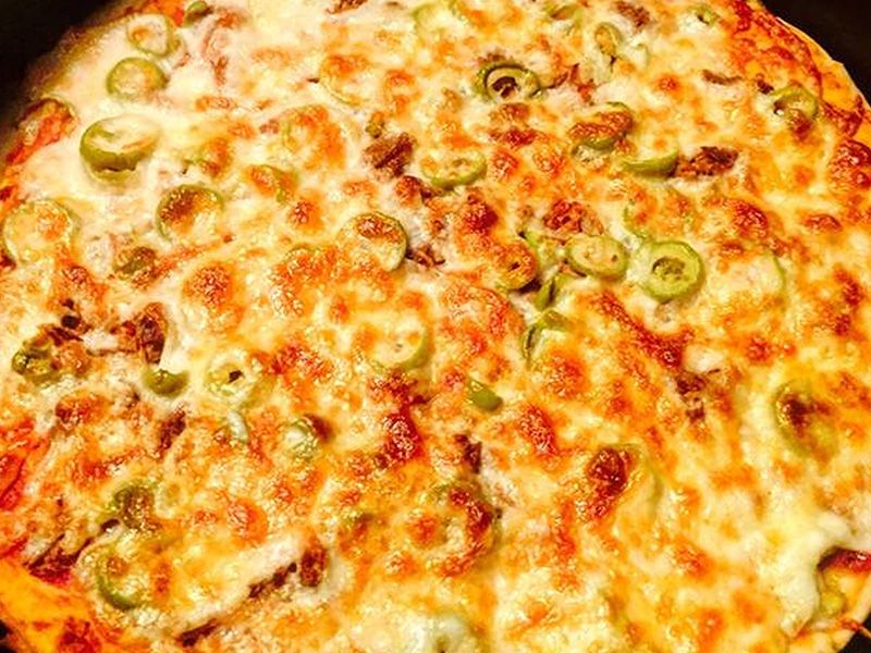 Tuna Pizza