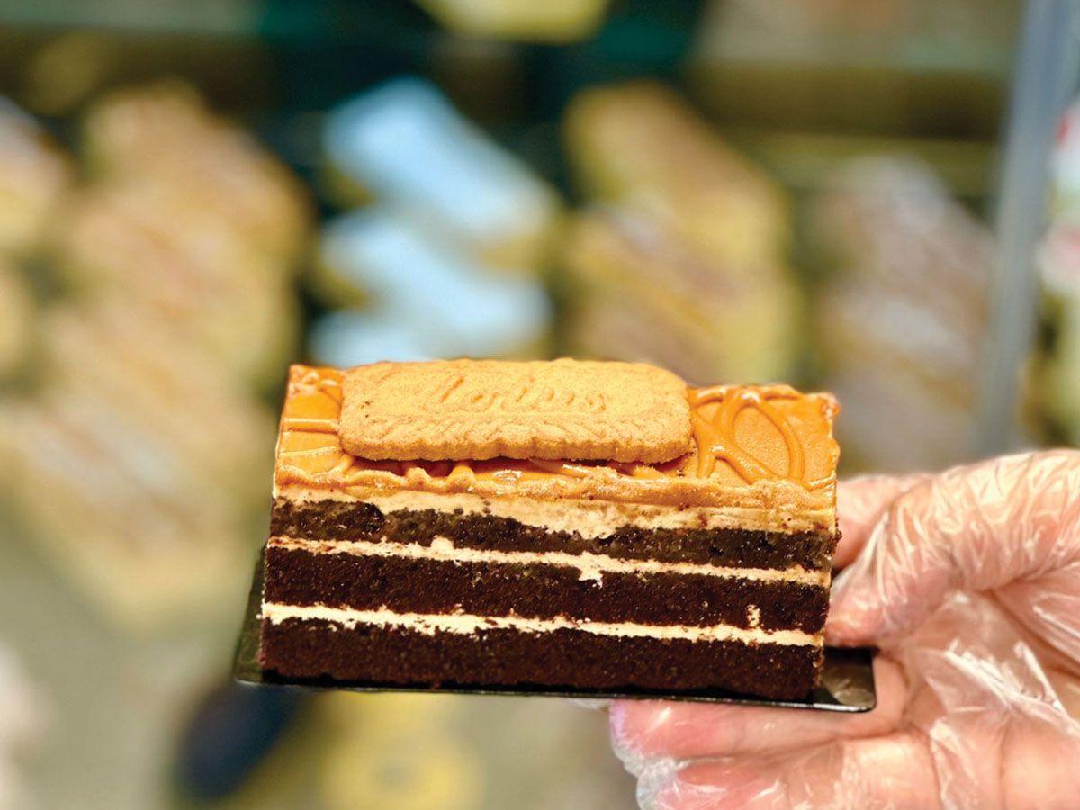 Lotus Gateau
