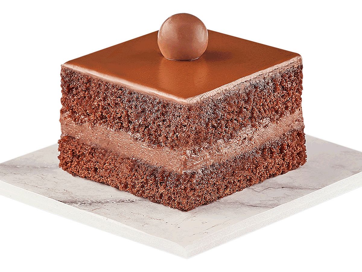 Dark chocolate ganache gateau