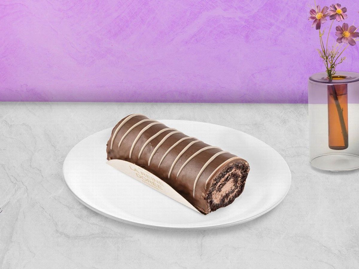 Chocolate rolls Gateau