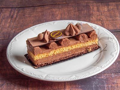 White Festival Gateau