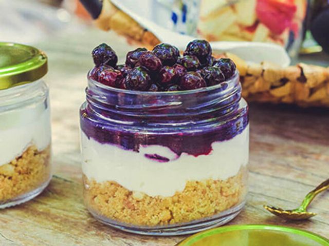Berries Cheesecake Jar