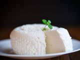 Quraish cheese, olive oil and Arugula