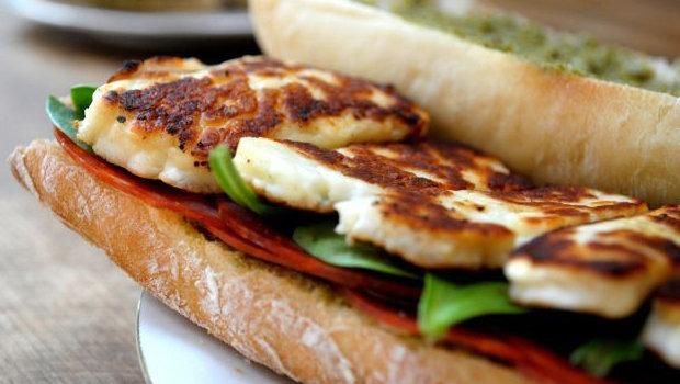 Fried Cheddar Cheese Sandwich