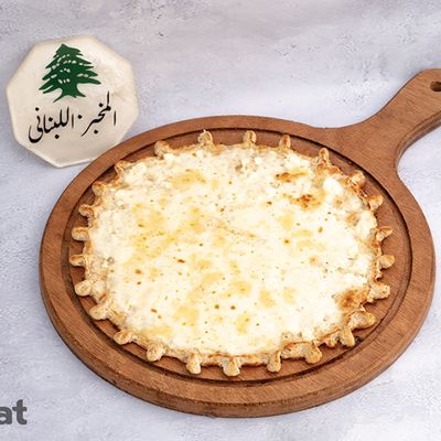 مناقيش عكاوي مع جبنة كاشكفال دايت