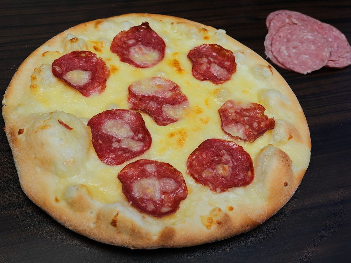 Cheese with salami Manoucheh