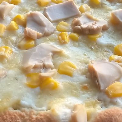 Cheese with mushroom and corn Manoucheh