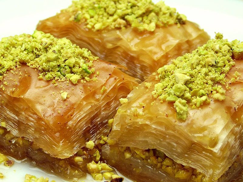 Golash With Nuts Tray