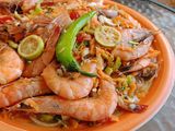 peeled shrimps