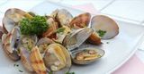 Clams With Garlic And Celery