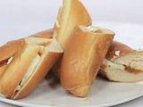 Halawa With Qeshta Sandwich