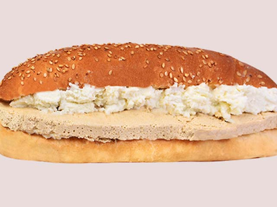 Halawa With Qeshta Sandwich