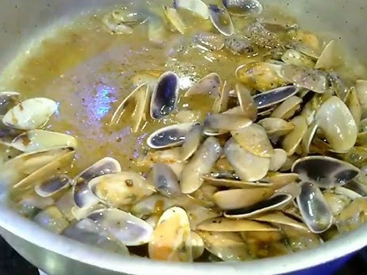 Baladi Arca Noae Pot with soup