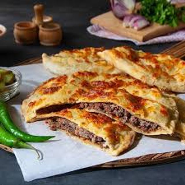 Hawashi With Mozzarella Cheese