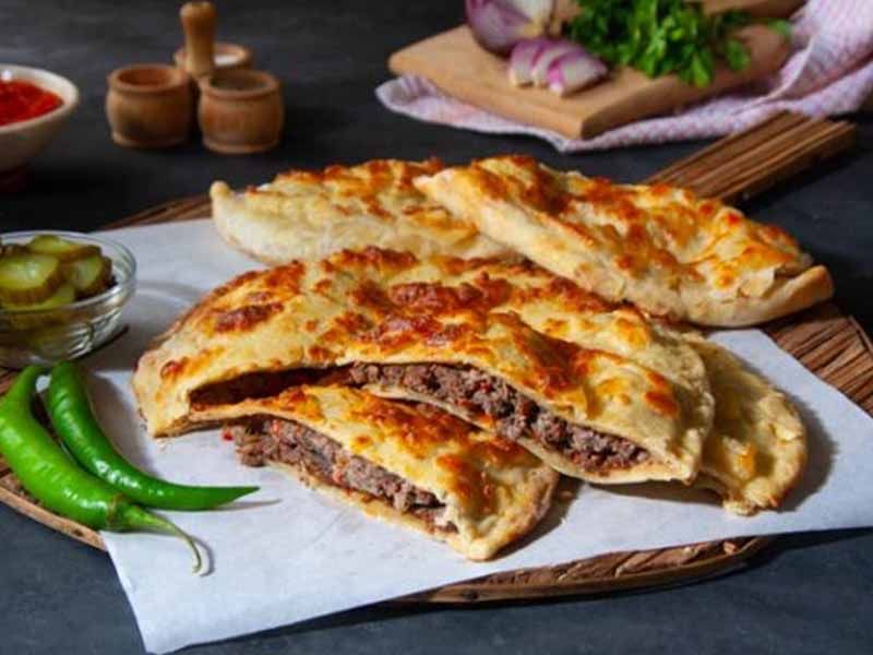 Meat And Mozzarella Cheese Hawawshi