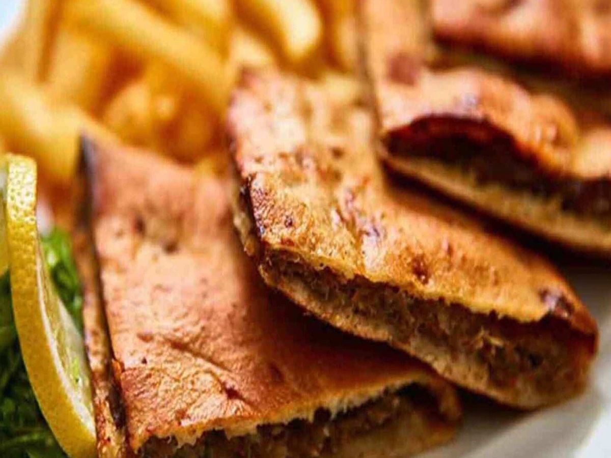 Sandwich Hawawshi