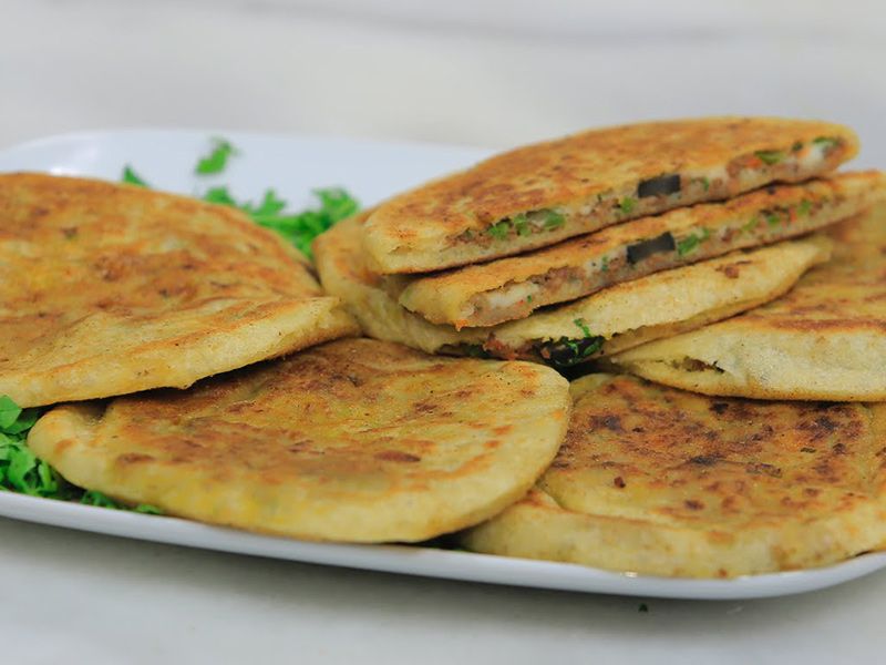 Alexandrian Sausage With Cheese Hawawshi