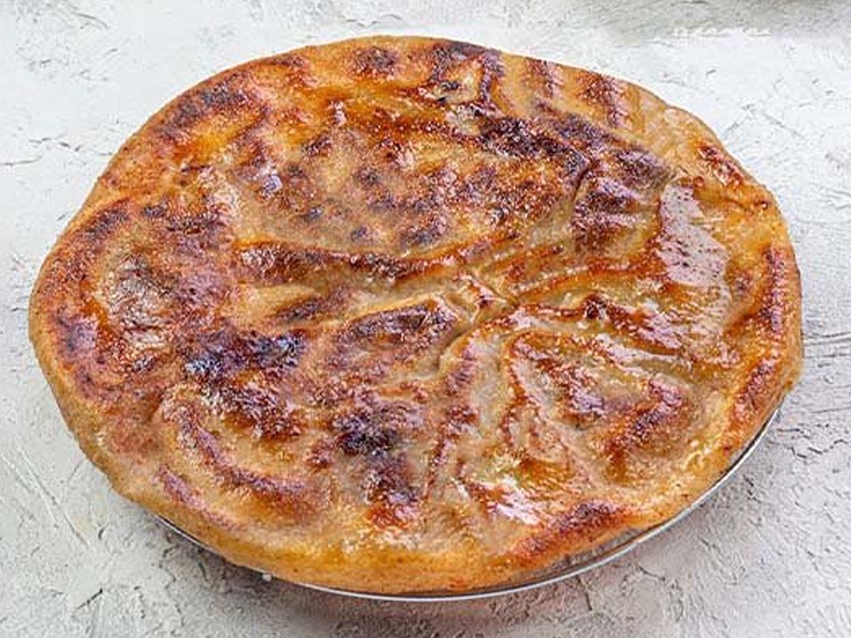 Sausage With Mozzarella Hawawshi