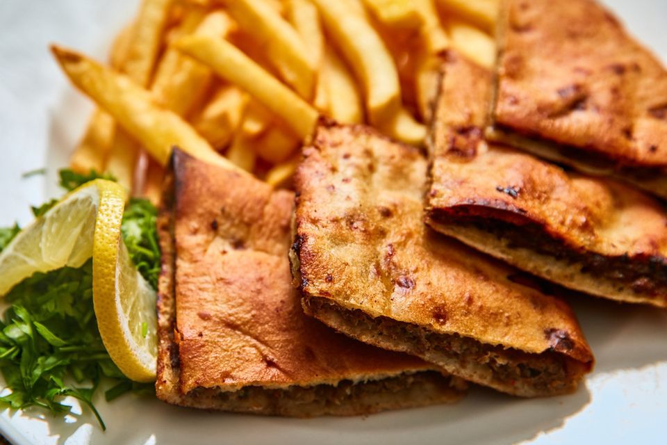 Large Chicken Hawawshi
