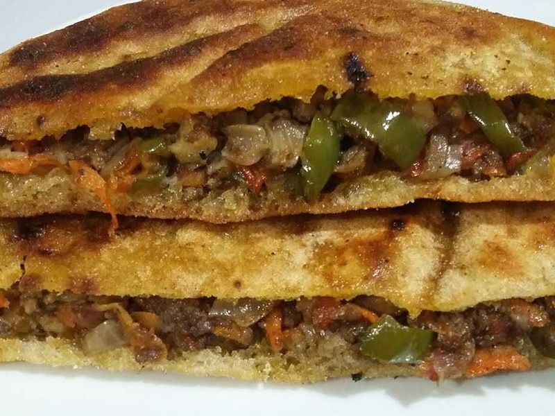 Meat Hawawshi with vegetables and mushroom Loaf