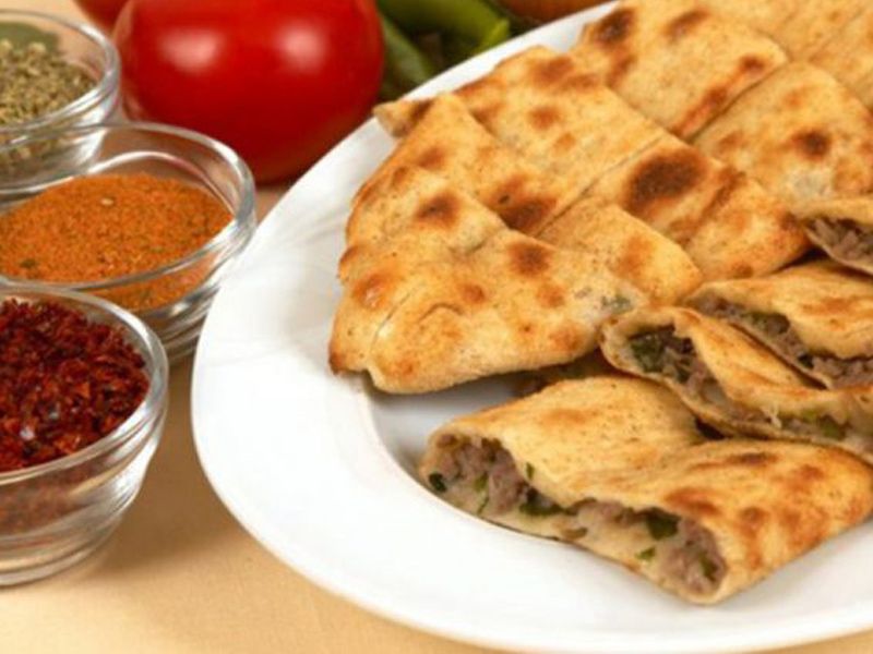 Meat With Oriental Sausage And Cheese Hawawshi