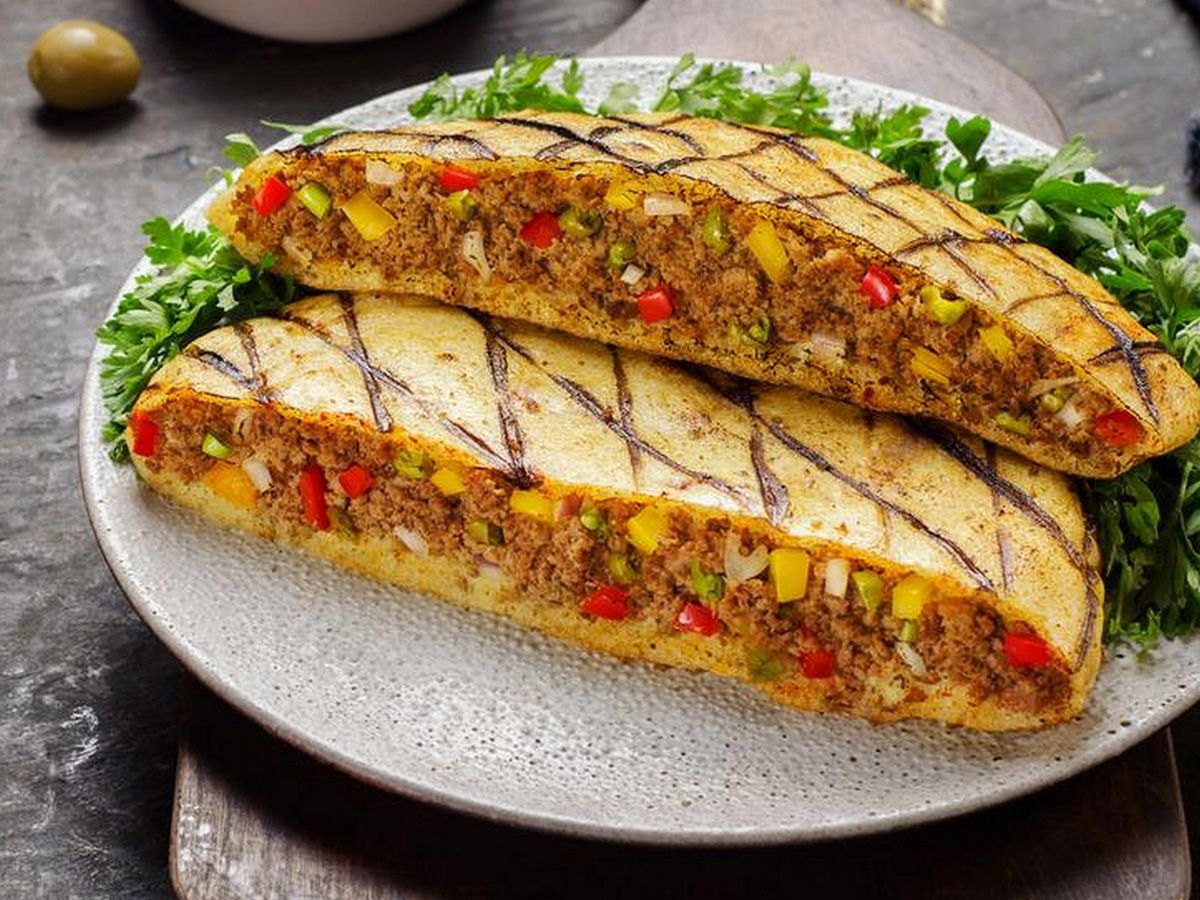 Large Chicken Alexandrian Hawawshi