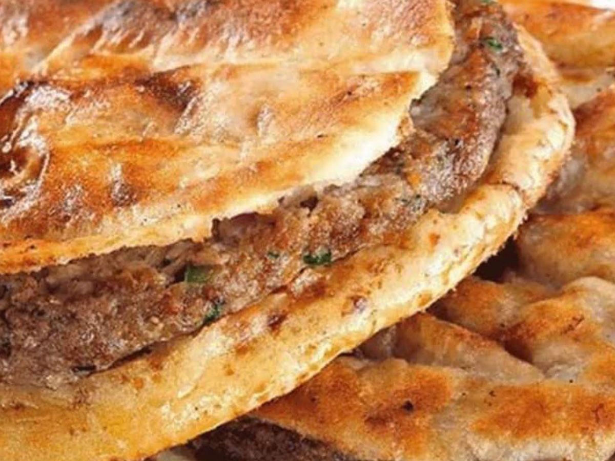mix meat Alexandrian hawawshi