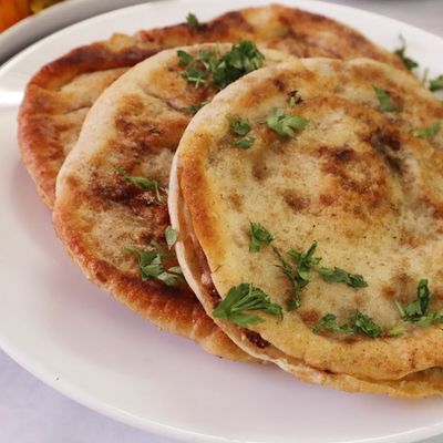 رغيف حواوشي دجاج وخضار