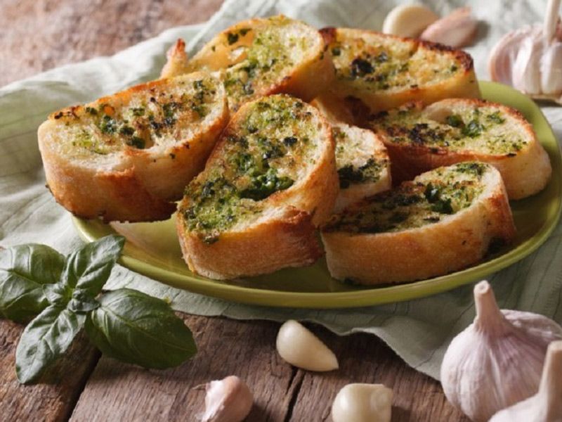 Toasted Bread With Garlic And Basil