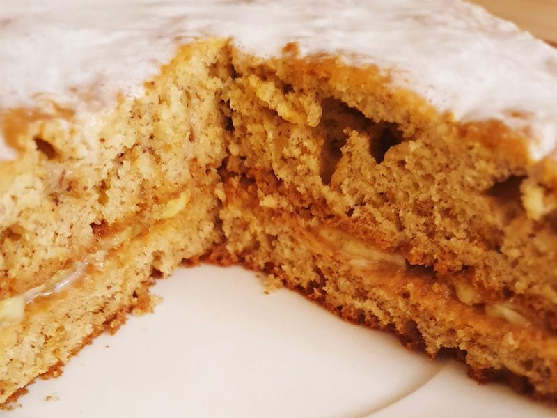 Double White Face Gateau