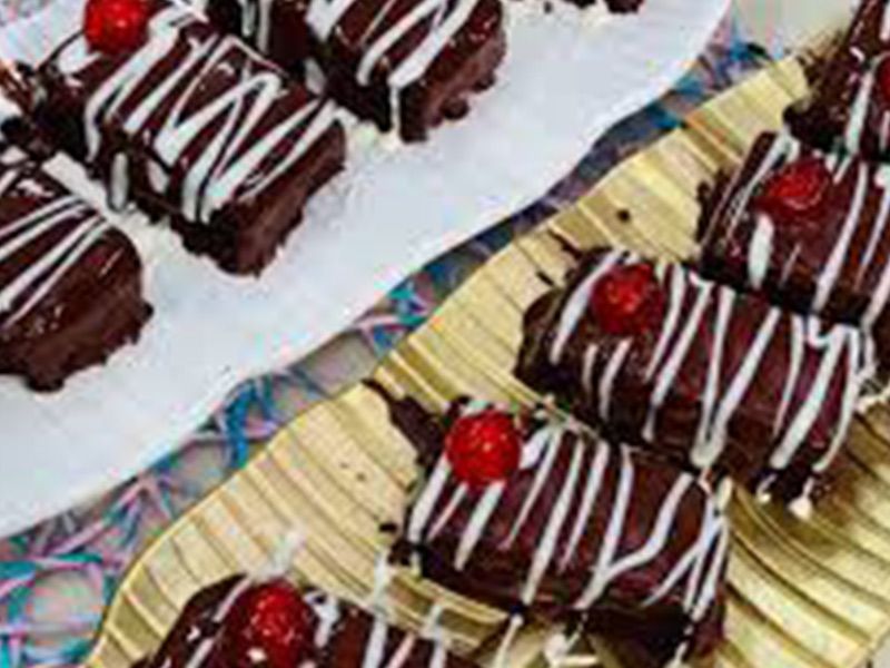 Double Chocolate Face Gateau