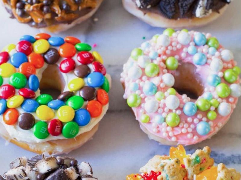 Black And White Doughnut