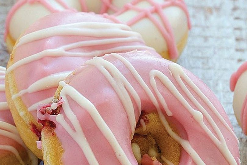 Strawberry Donuts