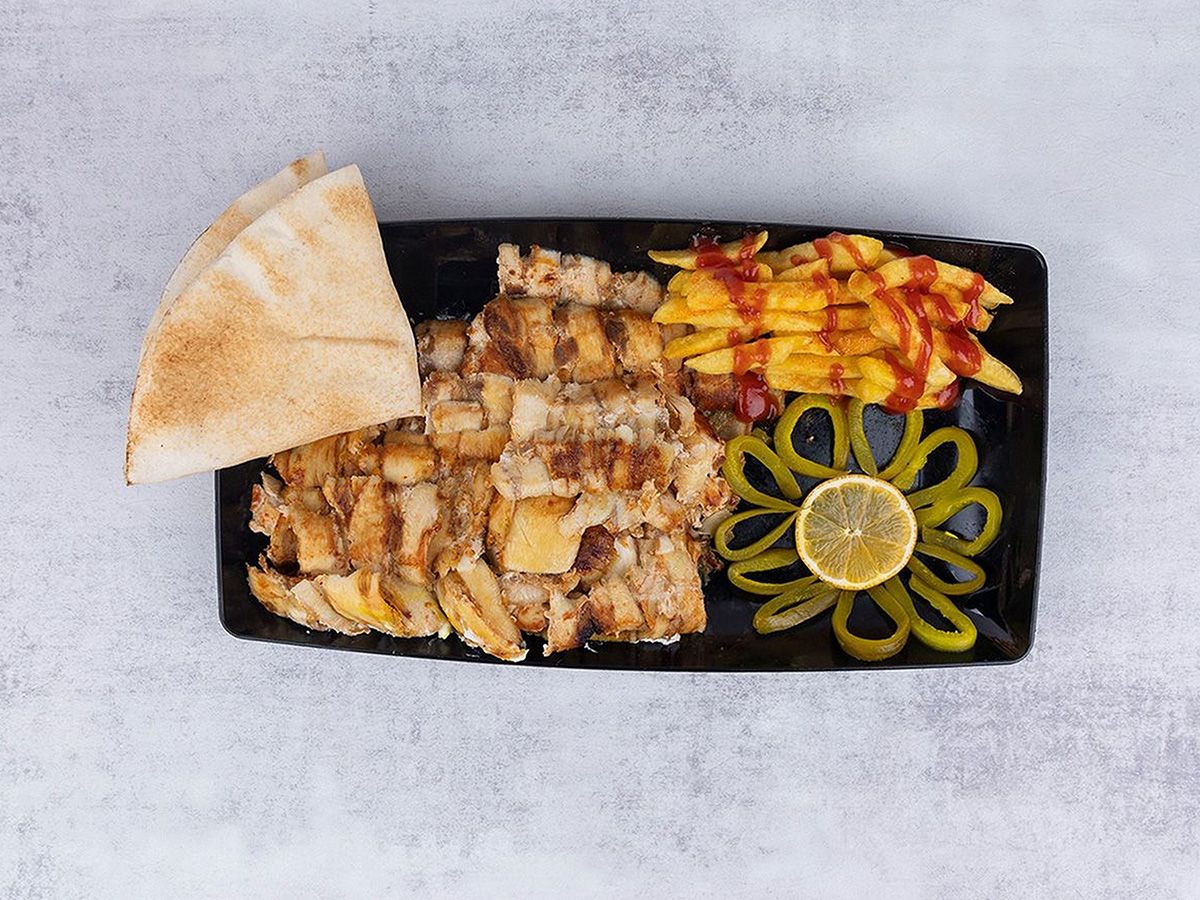 A quarter kilo of chicken shawarma