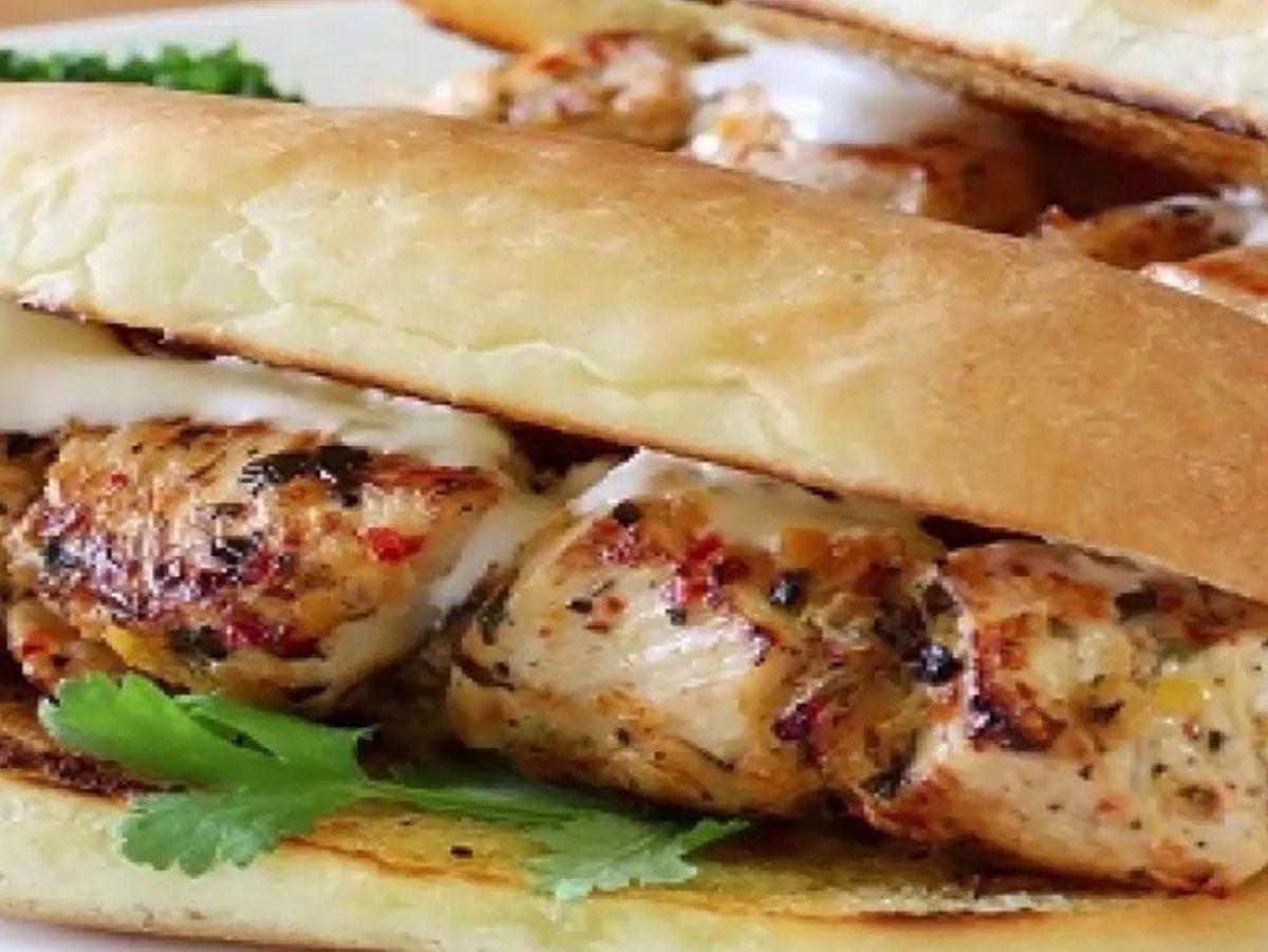 Shish tawook sandwich