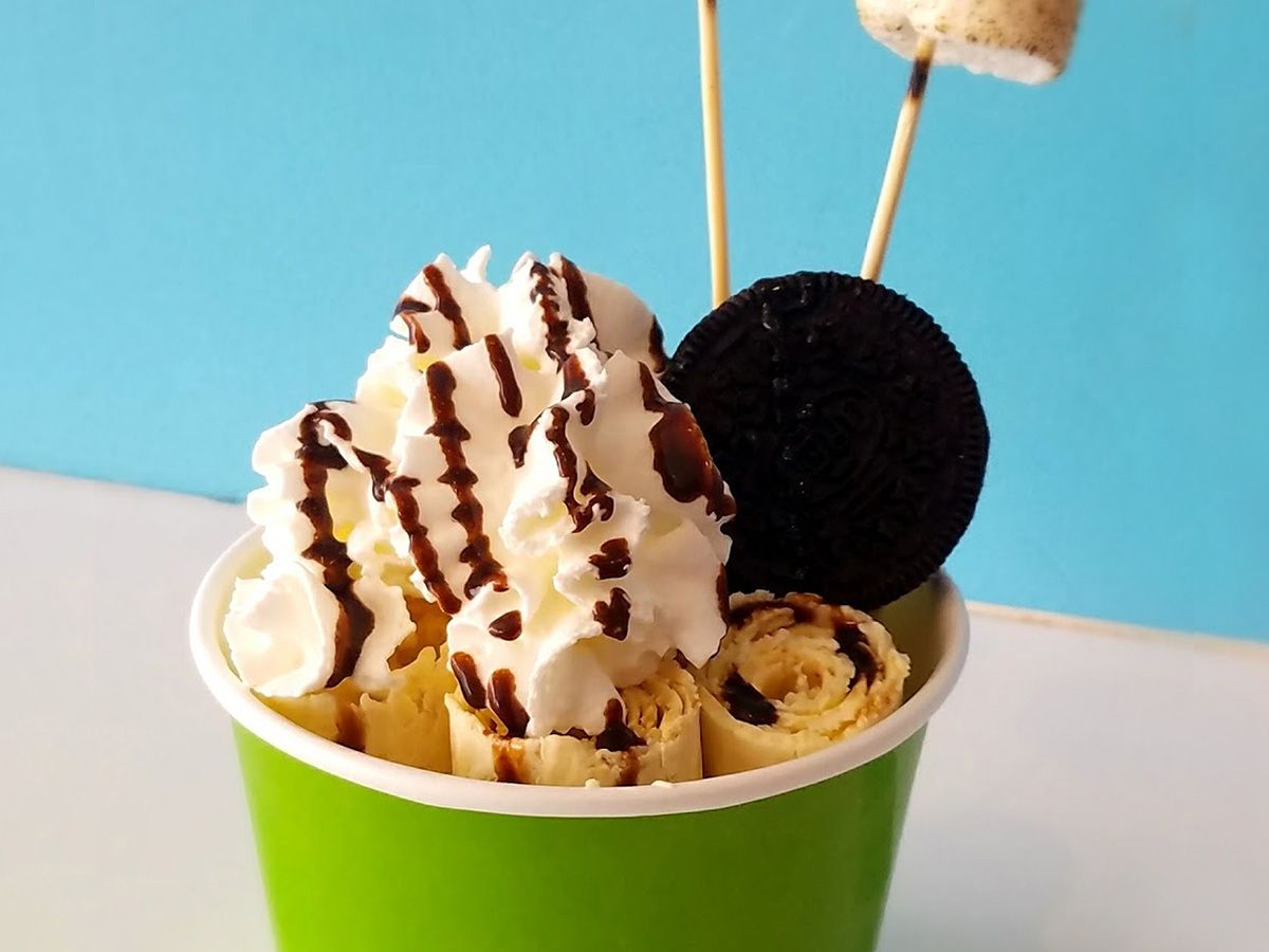 Marshmallow Ice Roll