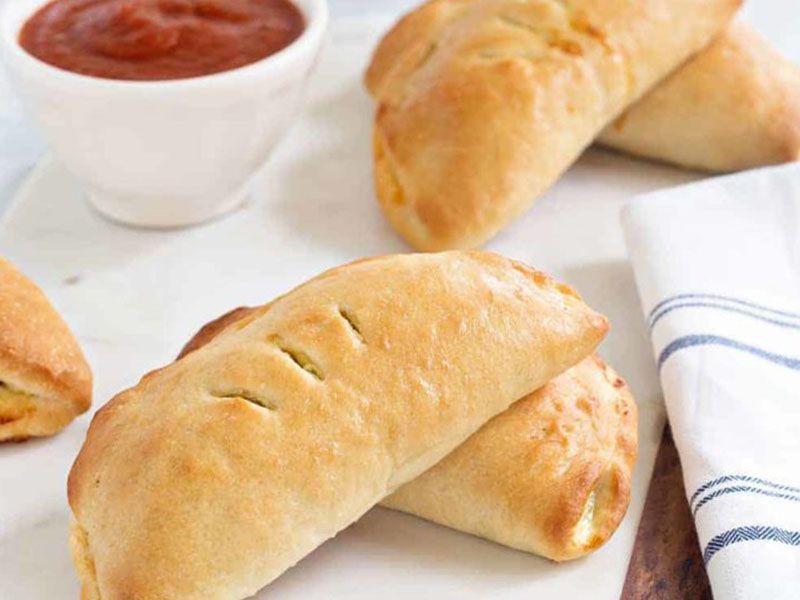Tuna Roll Pie With Special Ajen Sauce