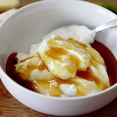 Yogurt with honey